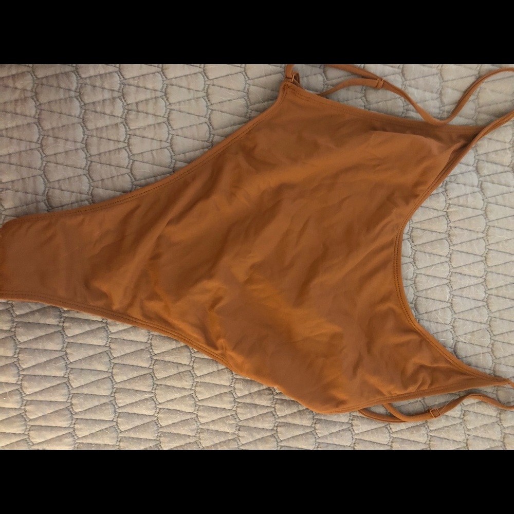 High cut bikini